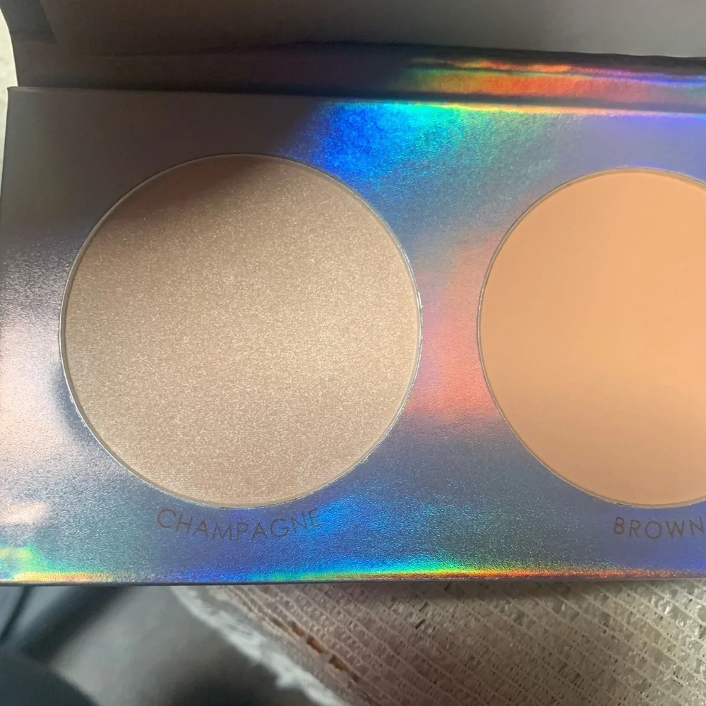 Champagne, Brown, and Grey Contour Palette